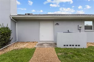 5717 Timberlake Cir, Sarasota, FL 34243 - Photo 43
