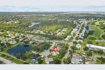 5717 Timber Lake Circle, Sarasota, FL 34243 - Photo 13