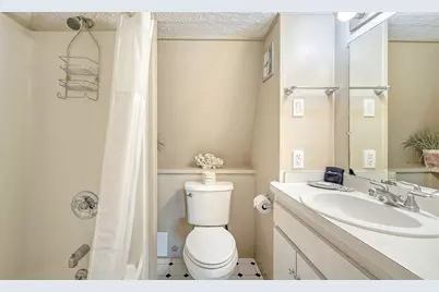3453 Gulf Of Mexico Drive #200, Longboat Key, FL 34228 - Photo 15