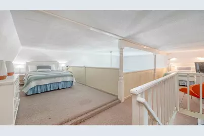 3453 Gulf Of Mexico Drive #200, Longboat Key, FL 34228 - Photo 17