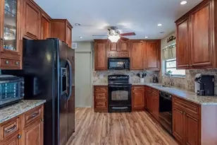 22215 Oneida Ave, Port Charlotte, FL 33952 - Photo 5