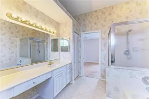 4227 Placid Dr, Sarasota, FL 34243 - Photo 25