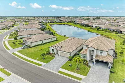 5212 Blue Crush Street, Lakewood Ranch, FL 34211 - Photo 39