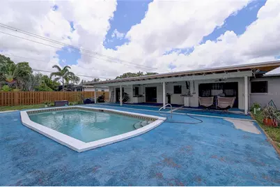 323 Suwanee Avenue, Sarasota, FL 34243 - Photo 65