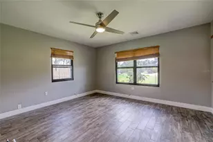 323 Suwanee Ave, Sarasota, FL 34243 - Photo 45