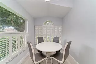 7488 Eleanor Cir, Sarasota, FL 34243 - Photo 17