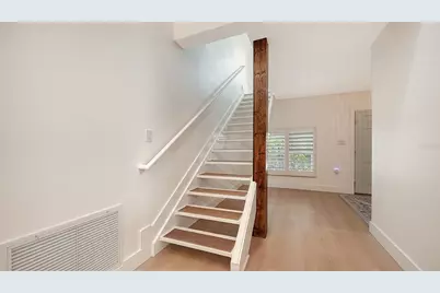 3624 S Lockwood Ridge Road, Sarasota, FL 34239 - Photo 23
