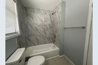 2404 52nd Ave Dr W, Bradenton, FL 34207 - Photo 27