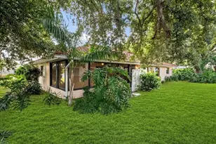1608 Bob O Link Dr, Venice, FL 34293 - Photo 7