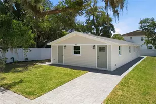 1802 Robinhood St, Sarasota, FL 34231 - Photo 1