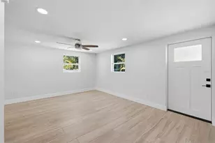 1802 Robinhood St, Sarasota, FL 34231 - Photo 17