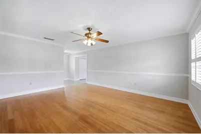 519 65th Avenue W, Bradenton, FL 34207 - Photo 5