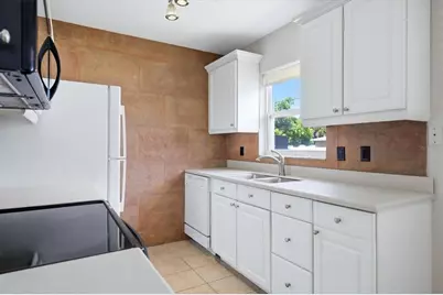 519 65th Avenue W, Bradenton, FL 34207 - Photo 9