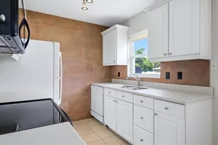 519 65th Ave W, Bradenton, FL 34207 - Photo 9