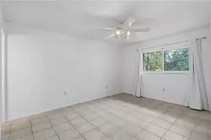 2448 Clubhouse Dr, Sarasota, FL 34232 - Photo 23