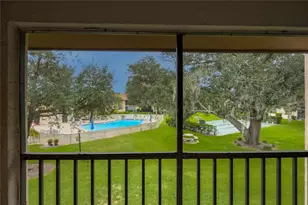 2448 Clubhouse Dr, Sarasota, FL 34232 - Photo 31