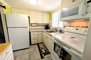 2321 Sunset Dr, Bradenton, FL 34207 - Photo 7