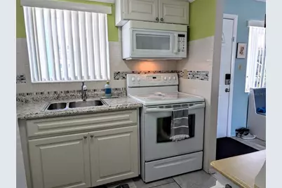 2321 Sunset Drive #H-25, Bradenton, FL 34207 - Photo 5