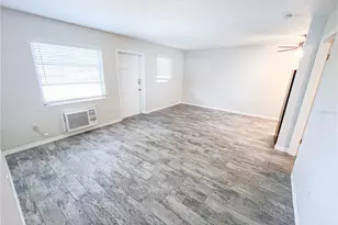 6373 Gateway Ave, Sarasota, FL 34231 - Photo 5