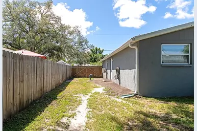 2951 Edgewood Lane, Sarasota, FL 34231 - Photo 21