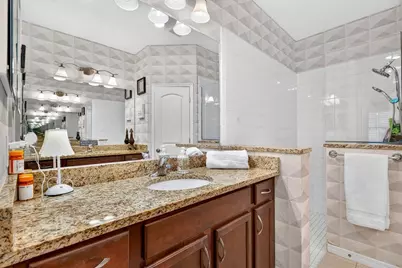 7010 Playa Bella Drive, Bradenton, FL 34209 - Photo 43