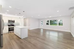 2253 Goldenrod St, Sarasota, FL 34239 - Photo 21