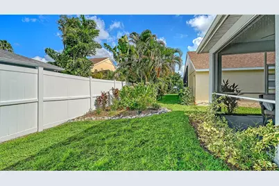 4444 Edinbridge Circle #121, Sarasota, FL 34235 - Photo 35