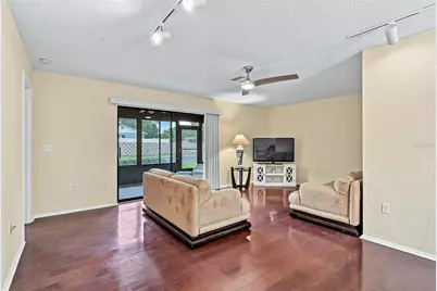 3189 Glen Elyn Boulevard #3, Sarasota, FL 34237 - Photo 11
