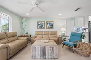 406 Bay Palms Dr, Holmes Beach, FL 34217 - Photo 7