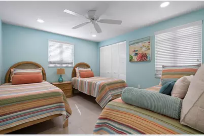 406 Bay Palms Drive, Holmes Beach, FL 34217 - Photo 25