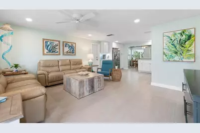 406 Bay Palms Drive, Holmes Beach, FL 34217 - Photo 5