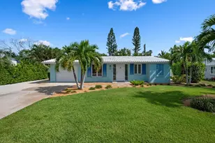 406 Bay Palms Dr, Holmes Beach, FL 34217 - Photo 3