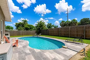2861 Indianwood Dr, Sarasota, FL 34232 - Photo 25