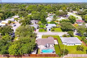 2861 Indianwood Dr, Sarasota, FL 34232 - Photo 27
