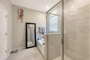 2108 Midnight Pearl Dr, Sarasota, FL 34240 - Photo 27
