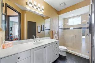 1568 Hickory View Cir, Parrish, FL 34219 - Photo 45