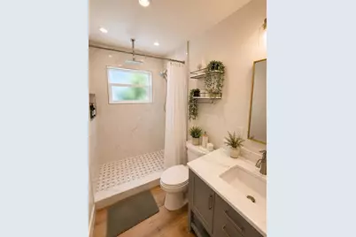 4460 Emerald Ridge Drive, Sarasota, FL 34233 - Photo 13