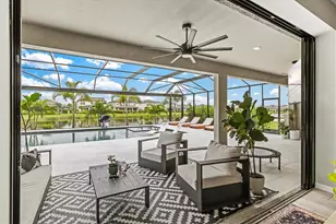 9297 Tequila Sunrise Dr, Sarasota, FL 34241 - Photo 17