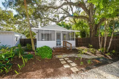 1230 35th Street, Sarasota, FL 34234 - Photo 3