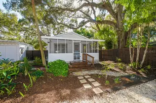 1230 35th St, Sarasota, FL 34234 - Photo 3