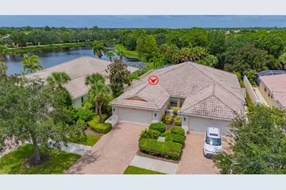 8012 Camminare Drive, Sarasota, FL 34238 - Photo 3