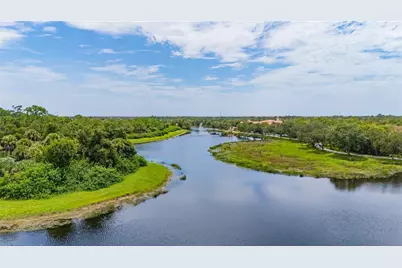 8012 Camminare Drive, Sarasota, FL 34238 - Photo 9