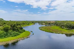 8012 Camminare Dr, Sarasota, FL 34238 - Photo 9