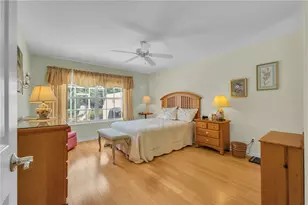 8012 Camminare Dr, Sarasota, FL 34238 - Photo 17