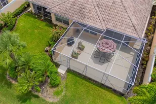 8012 Camminare Dr, Sarasota, FL 34238 - Photo 7