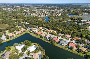 8455 Woodbriar Dr, Sarasota, FL 34238 - Photo 5