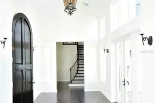 1740 S Orange Ave, Sarasota, FL 34239 - Photo 7