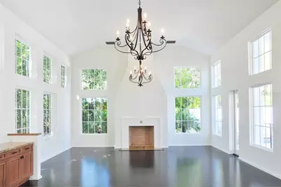 1740 S Orange Avenue, Sarasota, FL 34239 - Photo 5