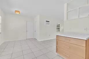 516 Laurel Rd W, Nokomis, FL 34275 - Photo 13