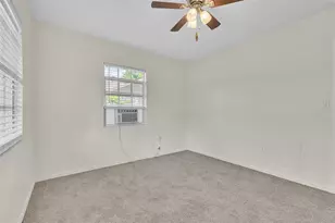 516 Laurel Rd W, Nokomis, FL 34275 - Photo 17